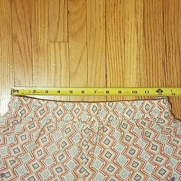 5/$25 Me to We Tassle Shorts - Picture 5 of 8